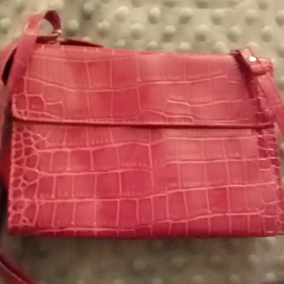 Pink Purse - Picture 4 of 4